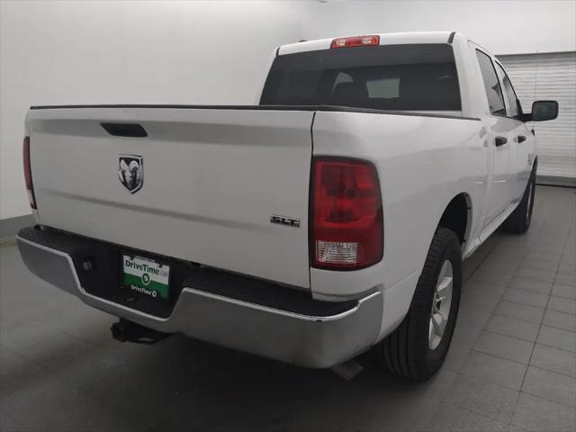 2022 Ram 1500 Classic SLT Crew Cab 4x2 5'7" Box