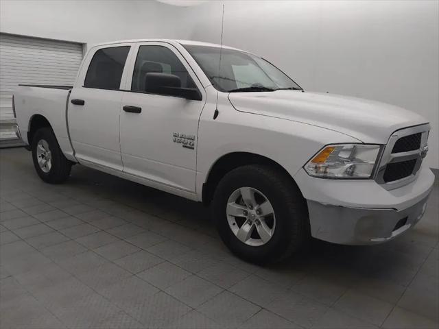 2022 Ram 1500 Classic SLT Crew Cab 4x2 5'7" Box
