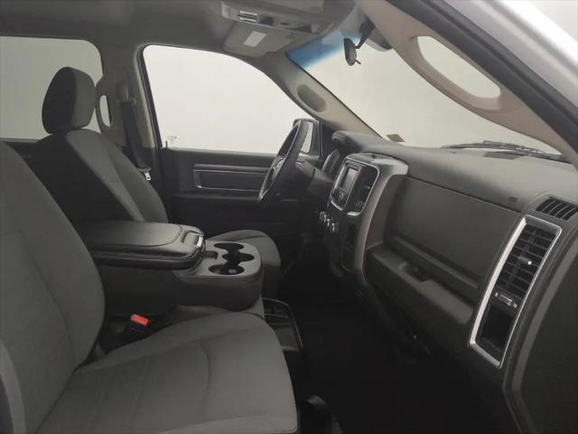 2022 Ram 1500 Classic SLT Crew Cab 4x2 5'7" Box