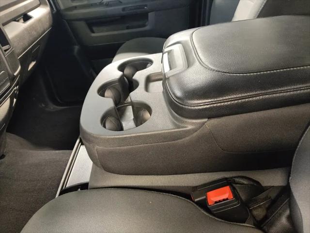 2022 Ram 1500 Classic SLT Crew Cab 4x2 5'7" Box
