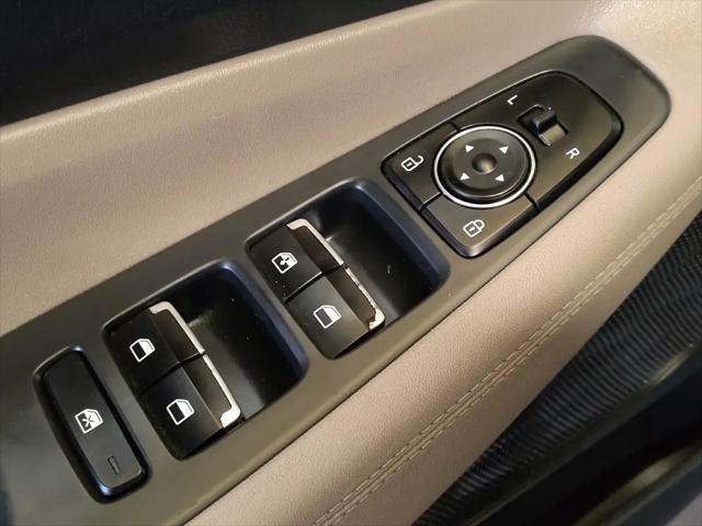 2021 Hyundai Santa Fe SE