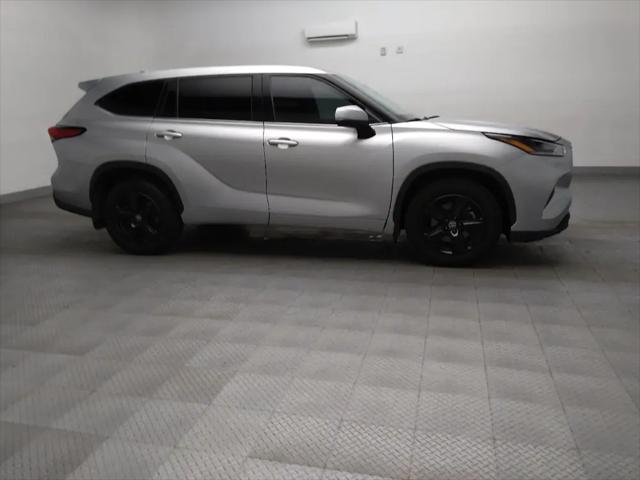 2021 Toyota Highlander LE