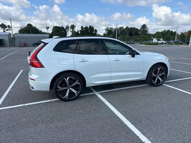 2023 Volvo XC60 B5 Ultimate Dark Theme