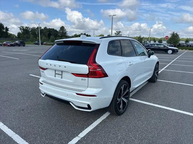 2023 Volvo XC60 B5 Ultimate Dark Theme