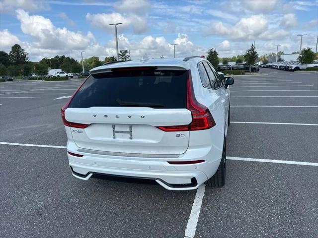2023 Volvo XC60 B5 Ultimate Dark Theme