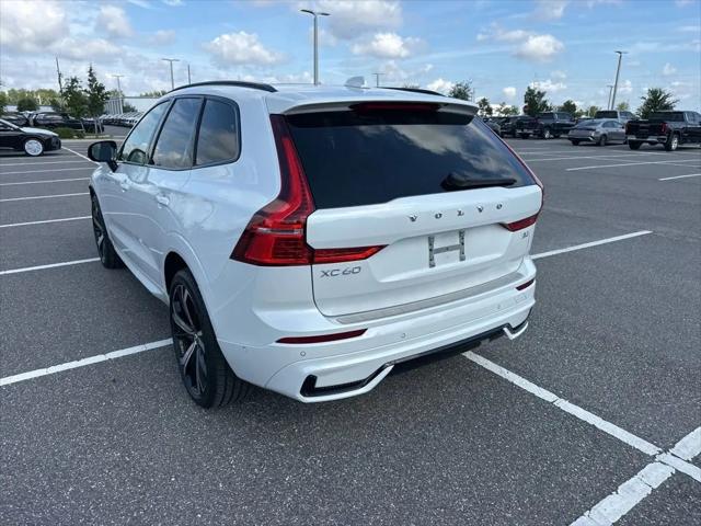 2023 Volvo XC60 B5 Ultimate Dark Theme