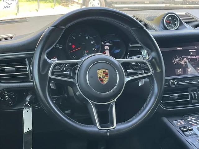 2021 Porsche Macan Macan