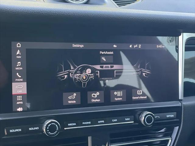 2021 Porsche Macan Macan
