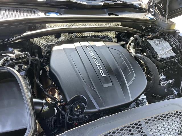 2021 Porsche Macan Macan