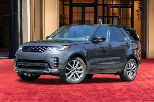 2025 Land Rover Discovery P300 Dynamic SE