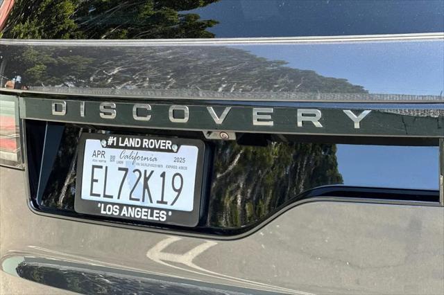 2025 Land Rover Discovery P300 Dynamic SE
