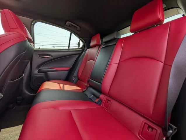 2019 Lexus UX 200 F SPORT