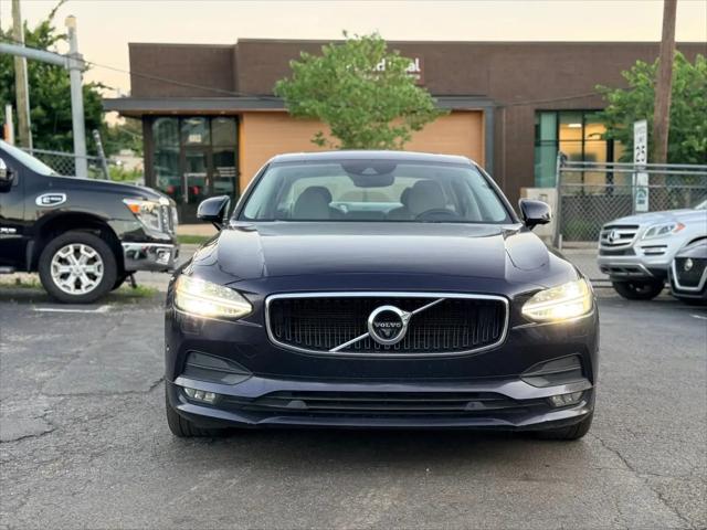 2017 Volvo S90 T6 Momentum