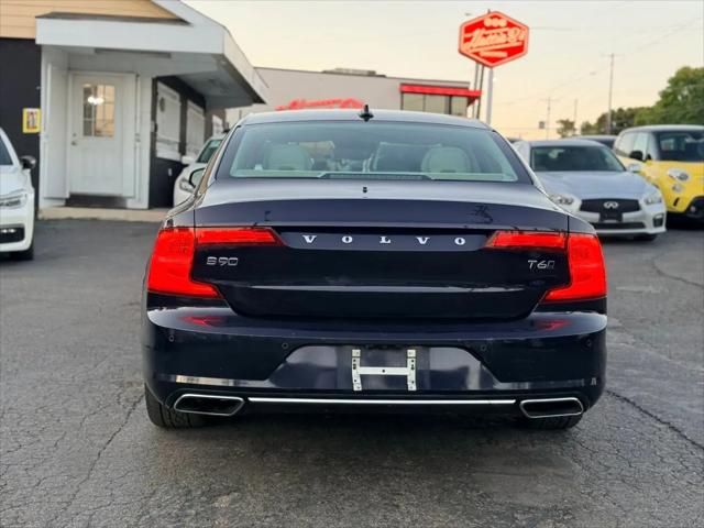 2017 Volvo S90 T6 Momentum