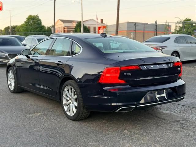2017 Volvo S90 T6 Momentum