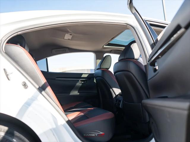 2015 Lexus ES 350 Crafted Line