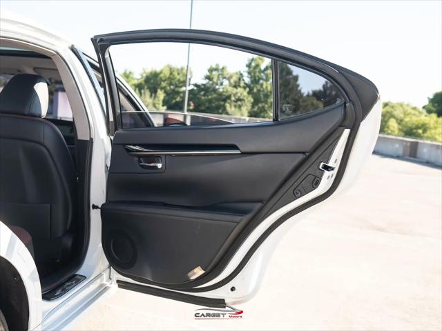 2015 Lexus ES 350 Crafted Line