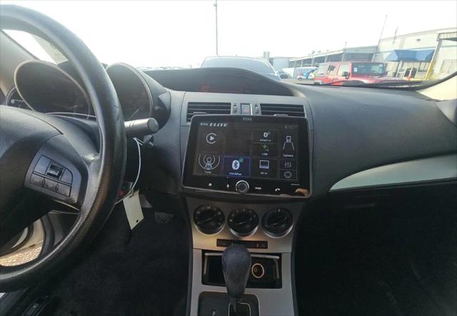2011 Mazda Mazda3 i Touring