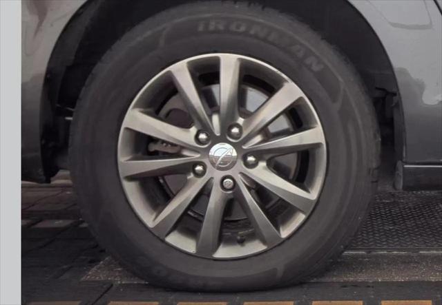 2015 Chrysler Town & Country S