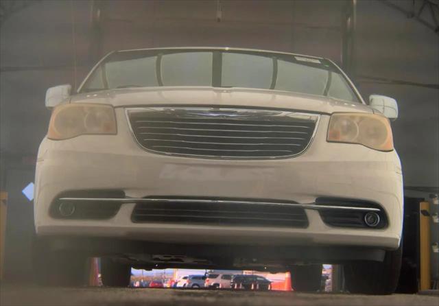 2013 Chrysler Town & Country Touring