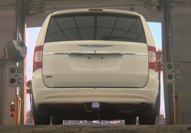 2013 Chrysler Town & Country Touring