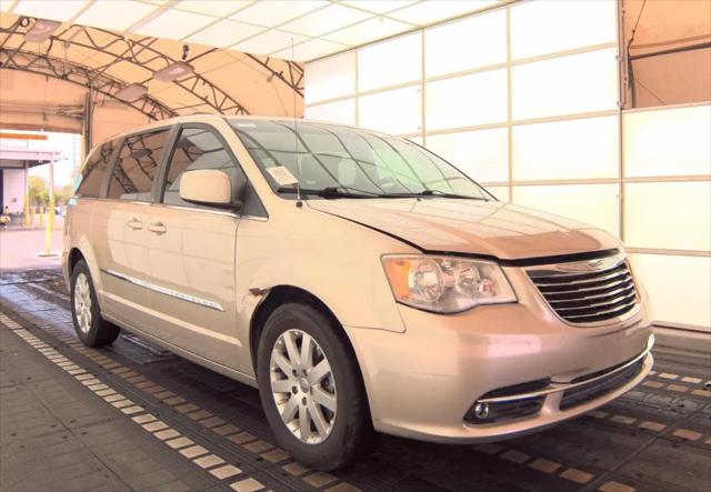 2013 Chrysler Town & Country Touring