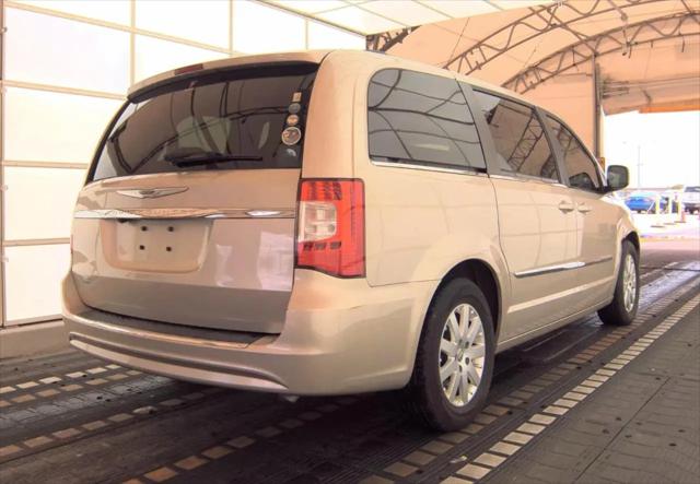 2013 Chrysler Town & Country Touring