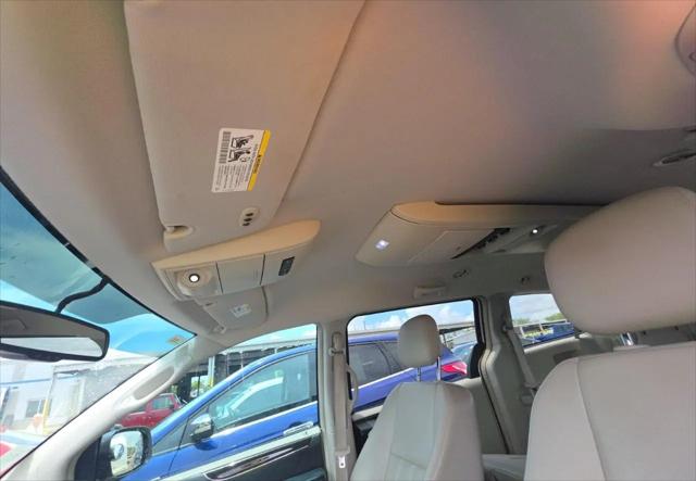2013 Chrysler Town & Country Touring