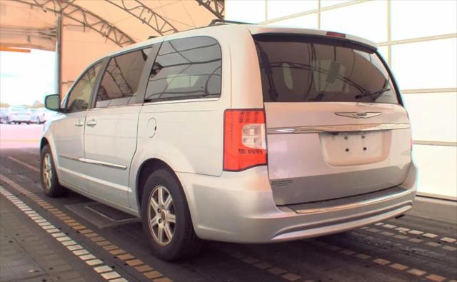 2011 Chrysler Town & Country Touring