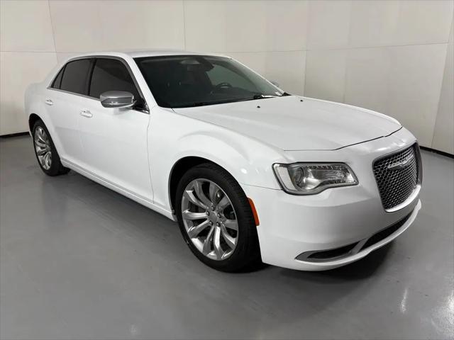2019 Chrysler 300 Touring