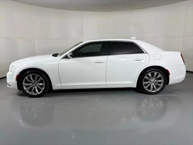 2019 Chrysler 300 Touring