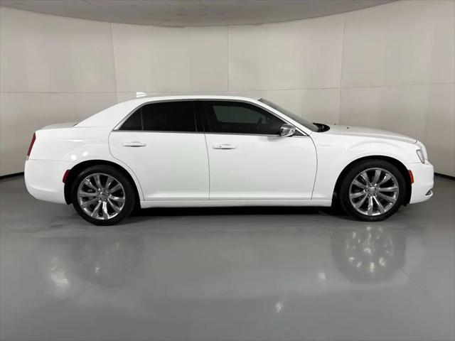 2019 Chrysler 300 Touring