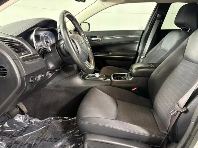 2019 Chrysler 300 Touring