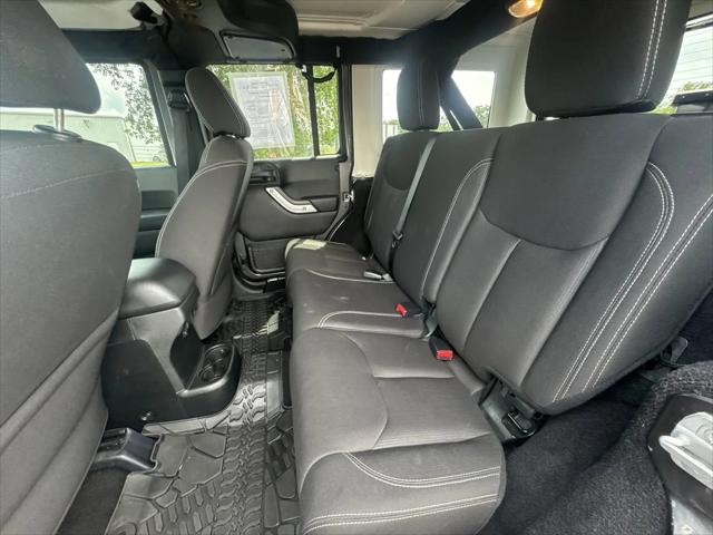 2017 Jeep Wrangler Unlimited Sahara 4x4