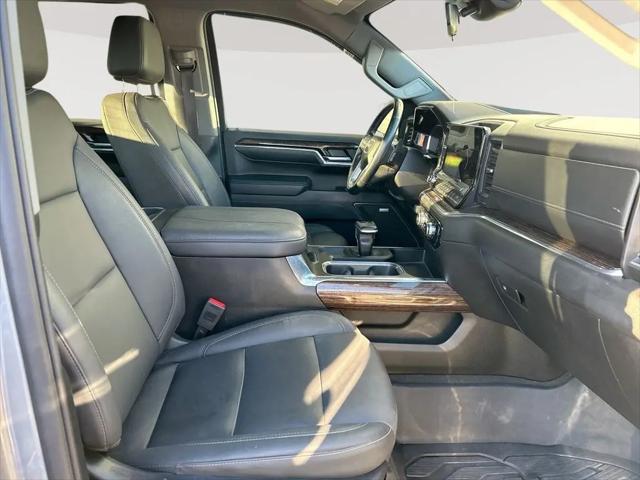 2024 GMC Sierra 1500 4WD Crew Cab Short Box Elevation with 3SB