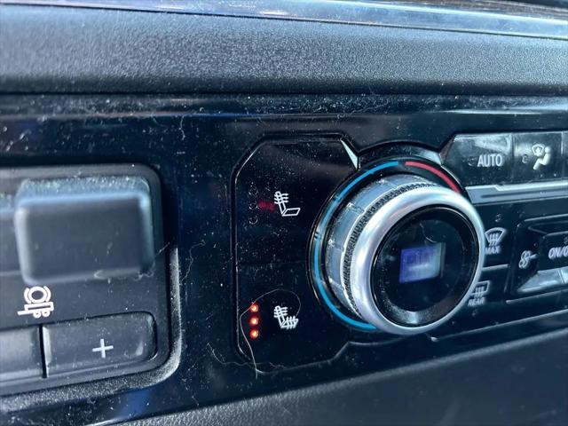 2024 GMC Sierra 1500 4WD Crew Cab Short Box Elevation with 3SB