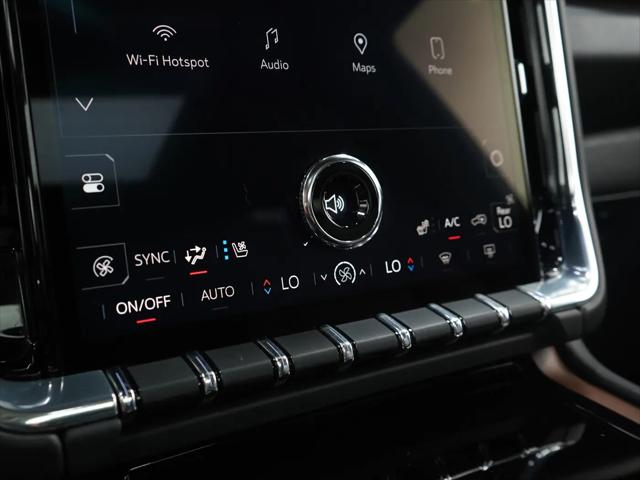 2025 GMC Yukon XL Denali 4WD