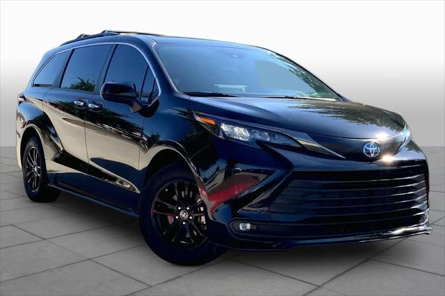 2024 Toyota Sienna Woodland Edition