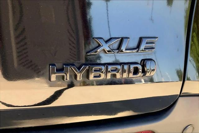 2024 Toyota Sienna Woodland Edition