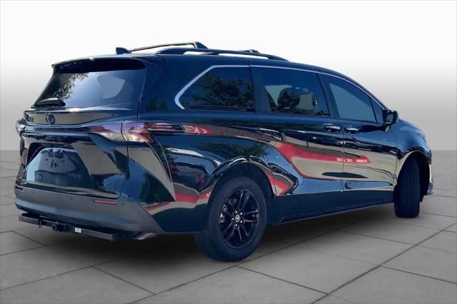 2024 Toyota Sienna Woodland Edition