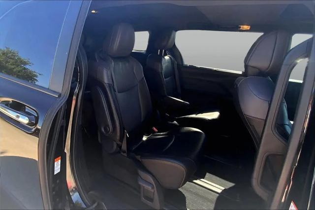 2024 Toyota Sienna Woodland Edition