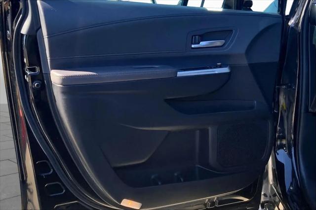 2024 Toyota Sienna Woodland Edition