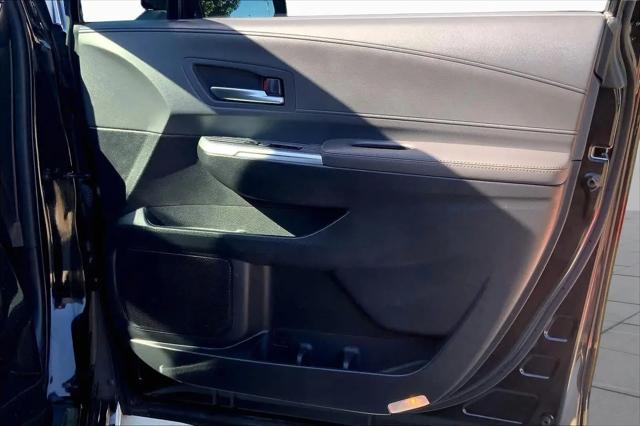 2024 Toyota Sienna Woodland Edition