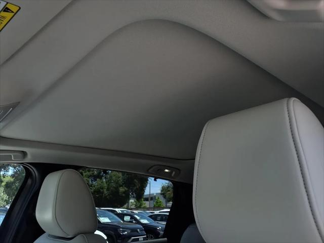 2024 Mazda X-90 Premium Plus