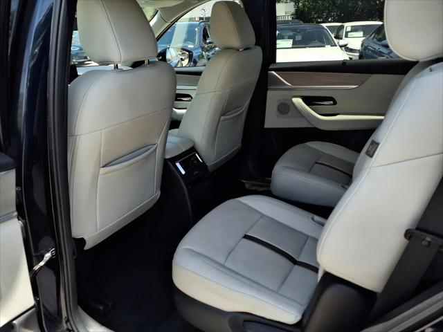 2024 Mazda X-90 Premium Plus