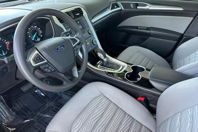 2016 Ford Fusion S