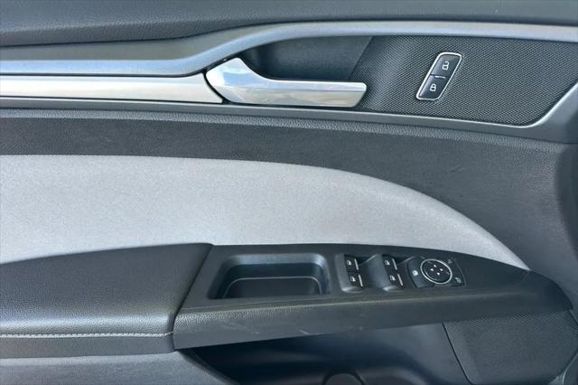 2016 Ford Fusion S