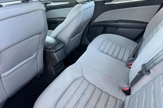 2016 Ford Fusion S