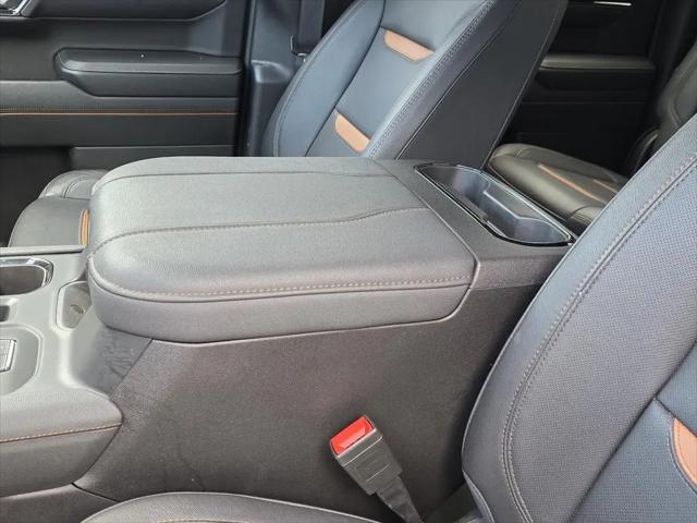 2023 GMC Sierra 1500 4WD Crew Cab Short Box AT4