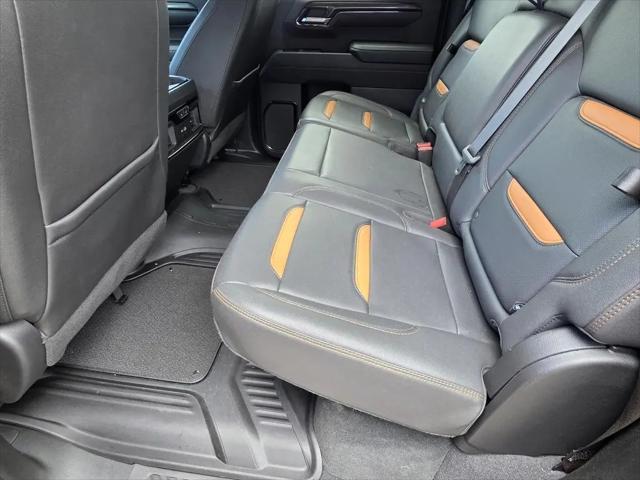 2023 GMC Sierra 1500 4WD Crew Cab Short Box AT4